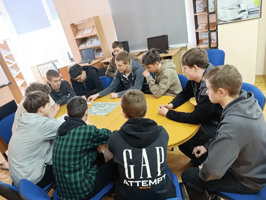 Настольная игра «Защитник»