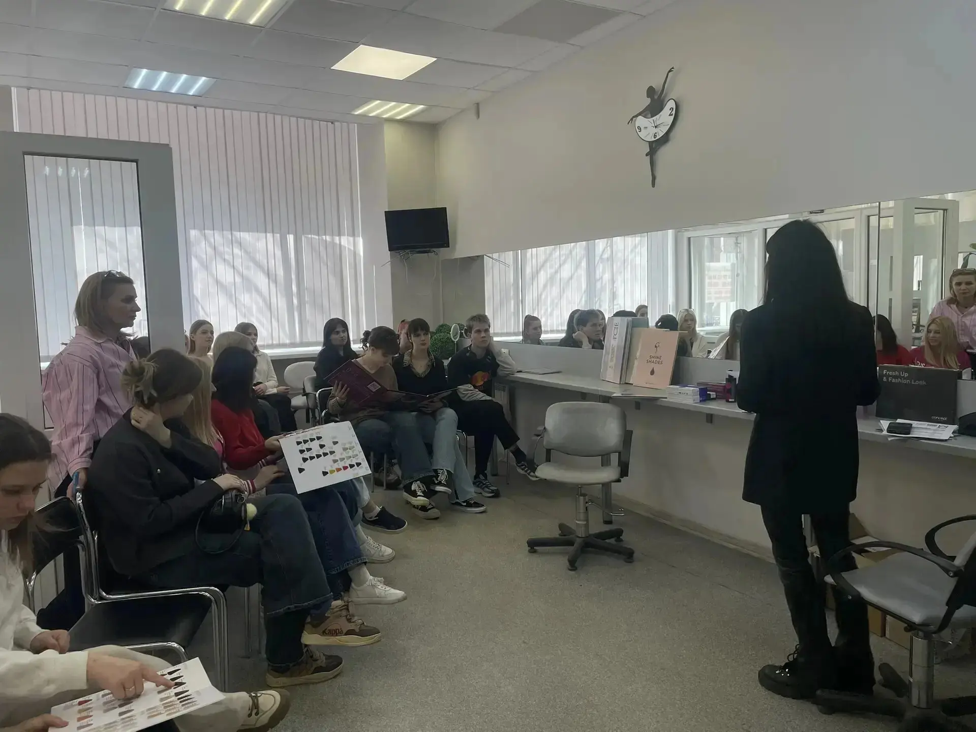 Обучающий семинар по парфюмерно-косметической продукции в рамках Единого дня открытых дверей