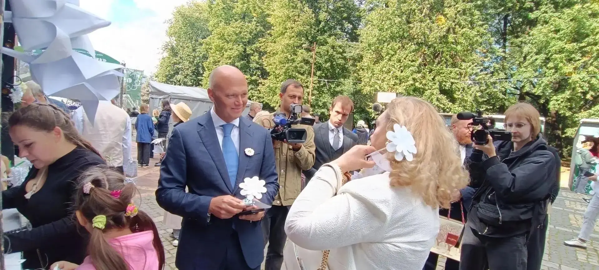 День белого цветка