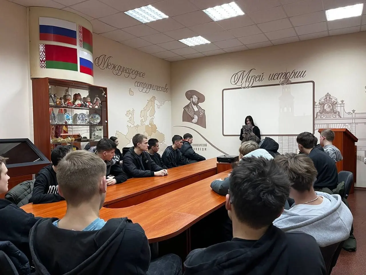 Экскурсия по Музею истории колледжа