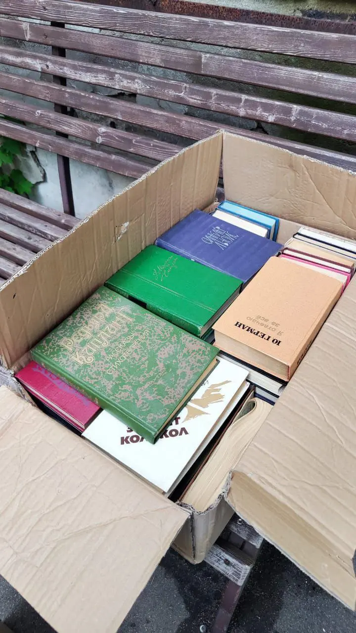 Cтуденты группы 58 ЭМС  собрали книги