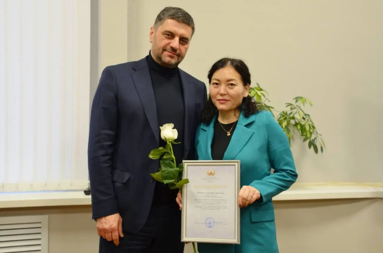Торжественная церемония награждения работников социально-психологических служб образовательных организаций